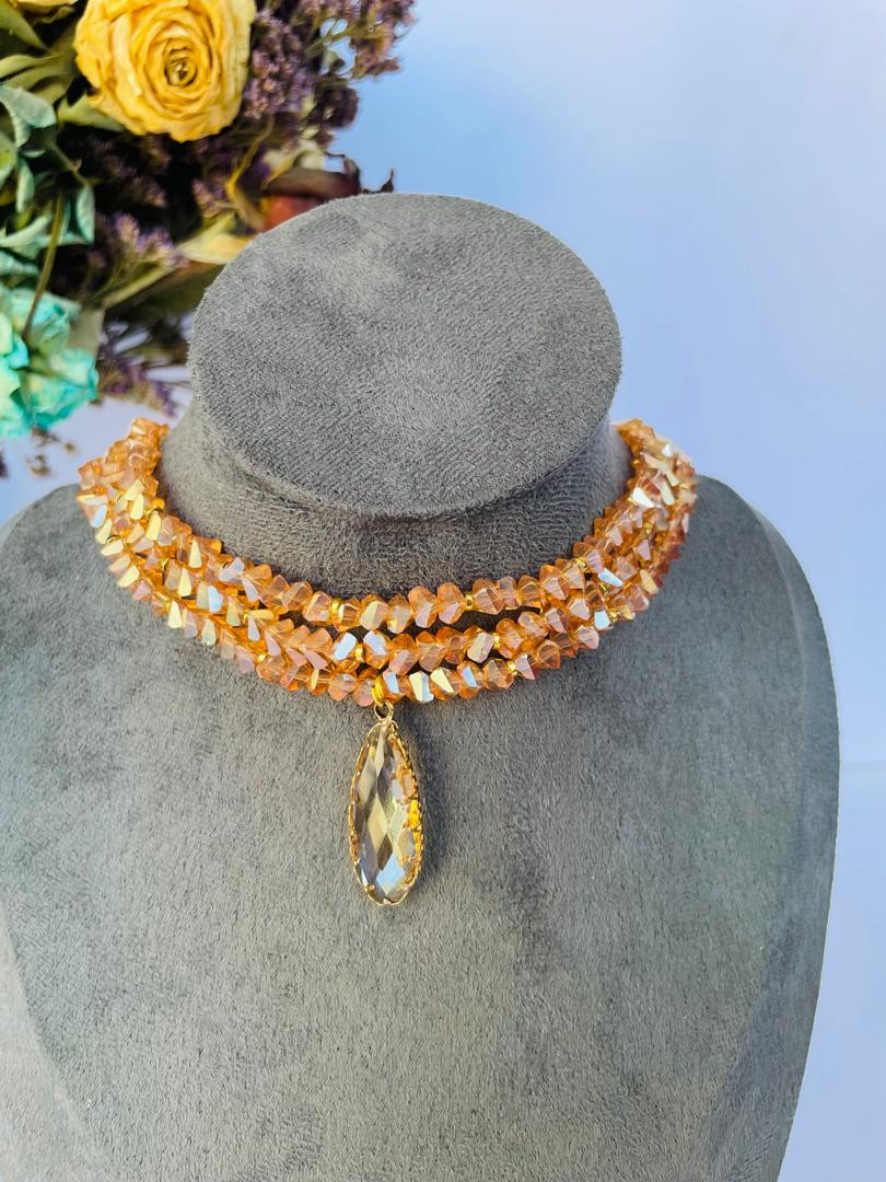 سلسال من الكرستال