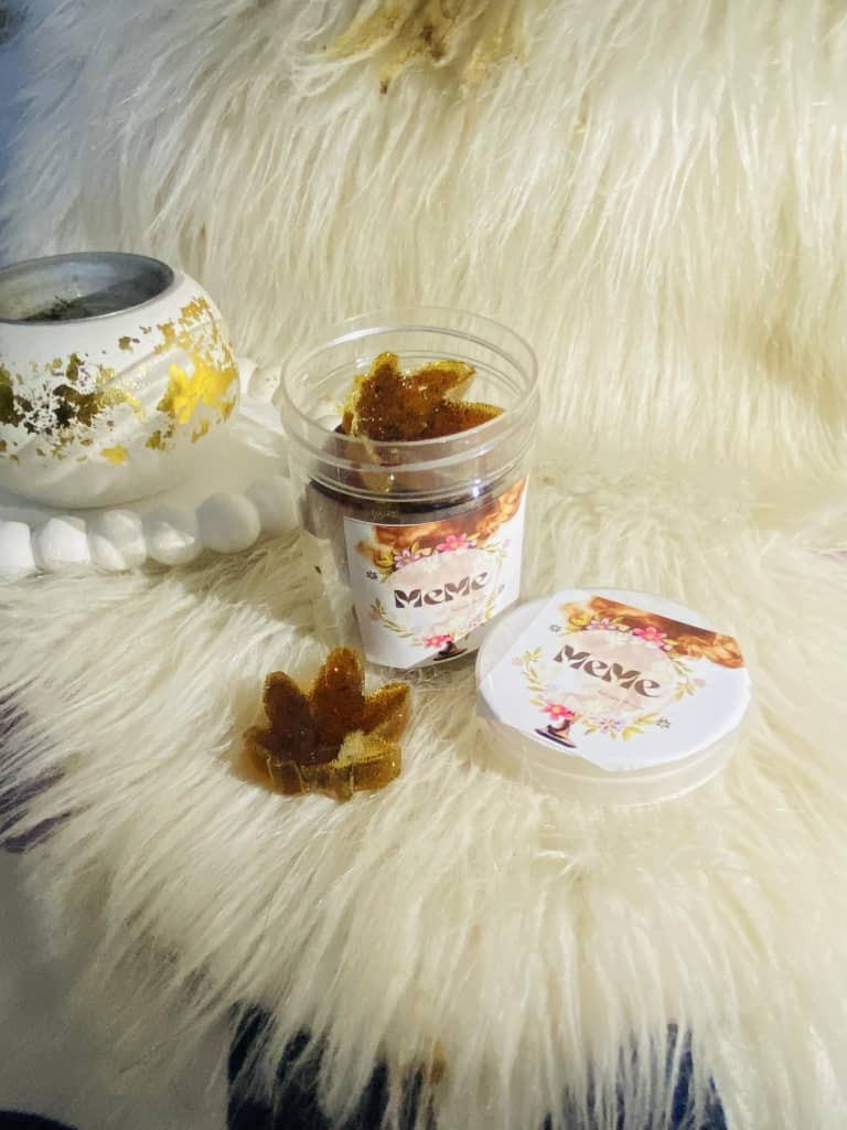 بخور مستكة بعطر عزيزيه