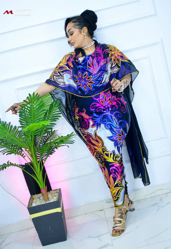 توب حرير لامي مشغول