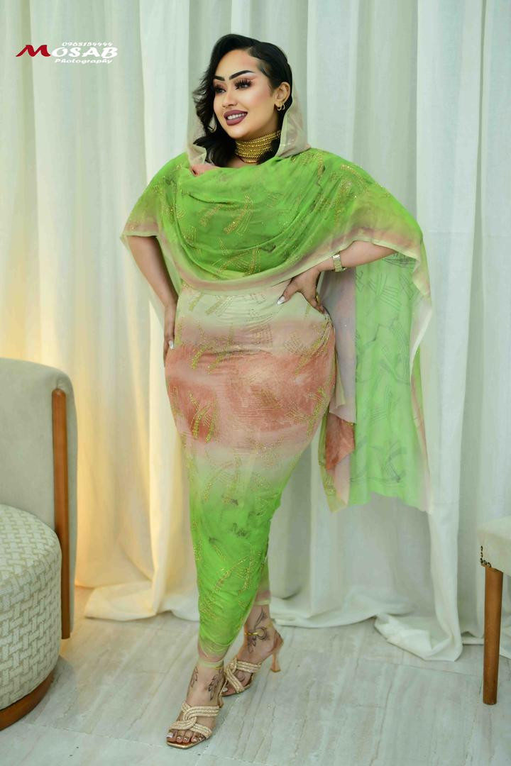 توب حرير لامي مشغول سوارفيسك